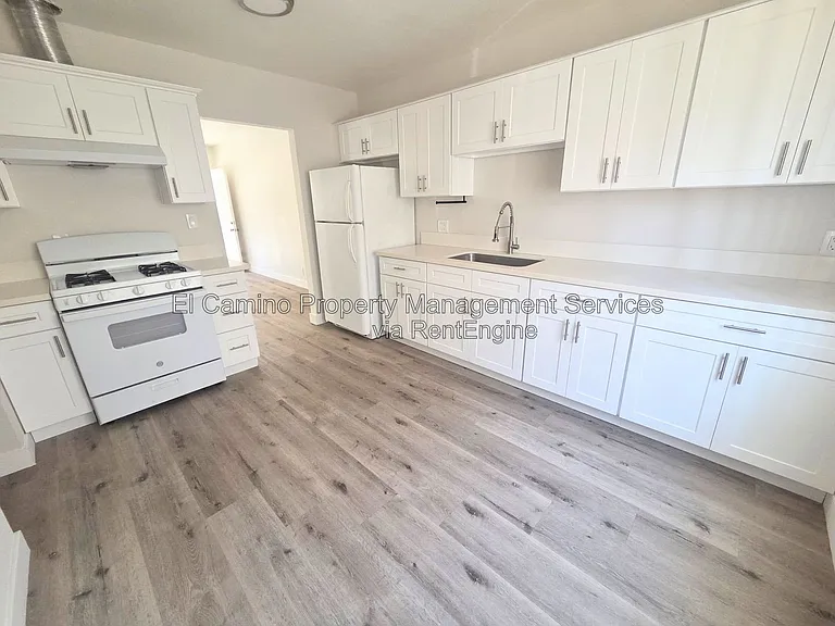 7722 Walker Ave #B — Photo 6