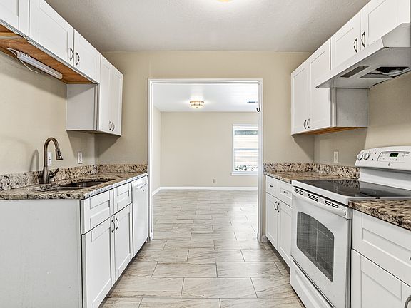 5th image of 2913 Gumwood Park Dr