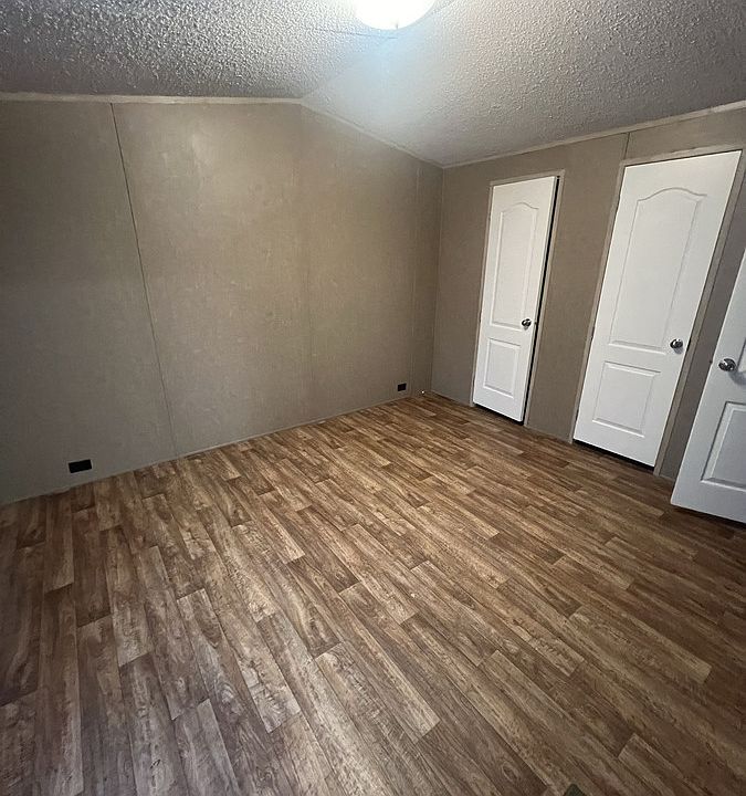 1st image of 310 Hester Ave #20