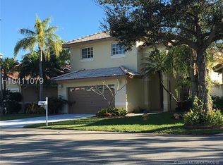 521 SW 176th Ave, Pembroke Pines, FL 33029