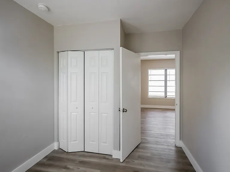 381 Carolina Ave — Photo 14