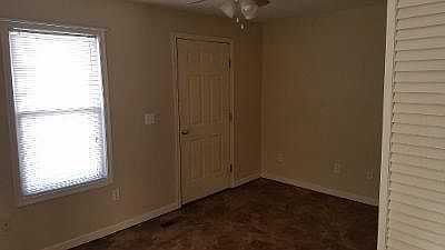 2nd image of 1515 W Crawford Ave
