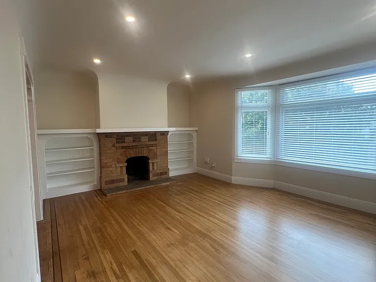 22 Alvarado St — Photo 4