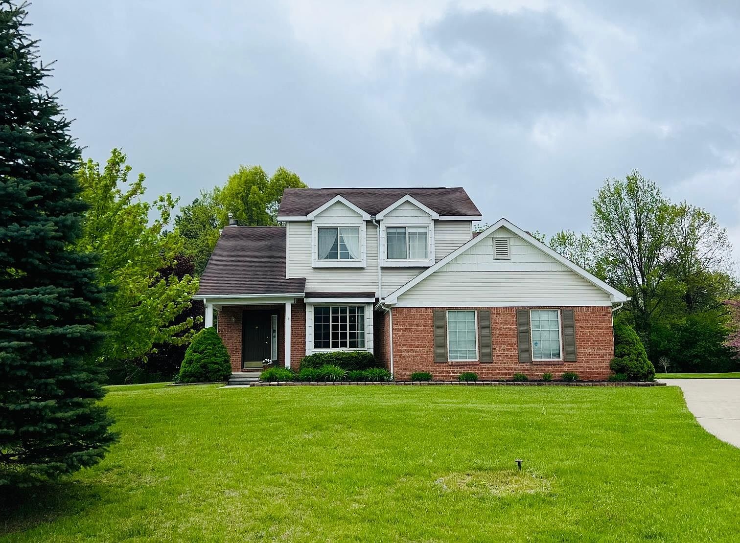 1161 Deer Creek Trl, Grand Blanc, MI 48439 Zillow