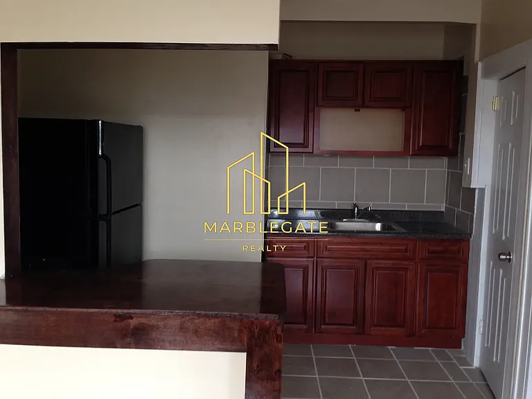 810 Broadway Ave #5011 — Photo 8