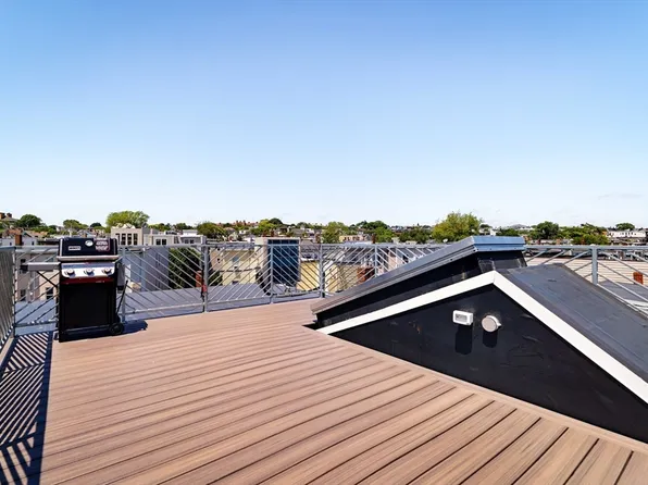 304 Paris St #3, Boston, MA 02128