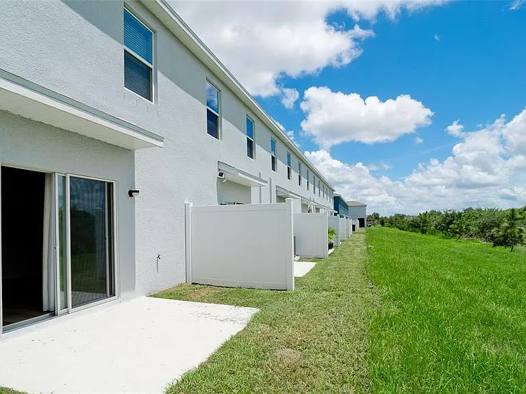 2746 Pearly Banks Dr — Photo 17