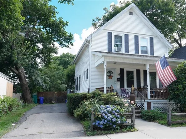 37 School St, Attleboro, MA 02703