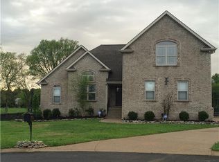 7371 Cairo Bend Rd, Lebanon, TN 37087