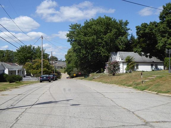 5th image of 1201 39th St
