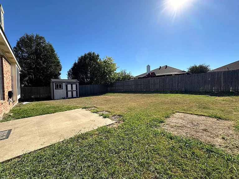 6920 Misty Meadow Ln — Photo 18