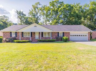 1828 Robin Crest Dr, West Columbia, SC 29169