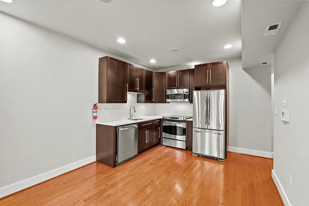 Building Photo - 2616 Garfield St NW #1A