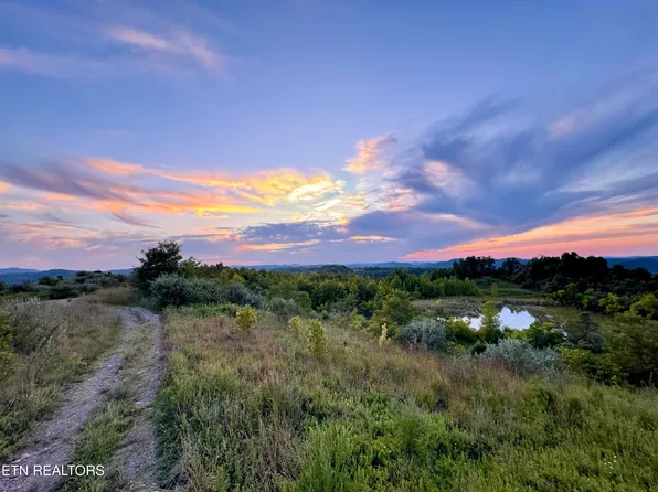 207 Lick Fork Ln, Pioneer, TN 37847