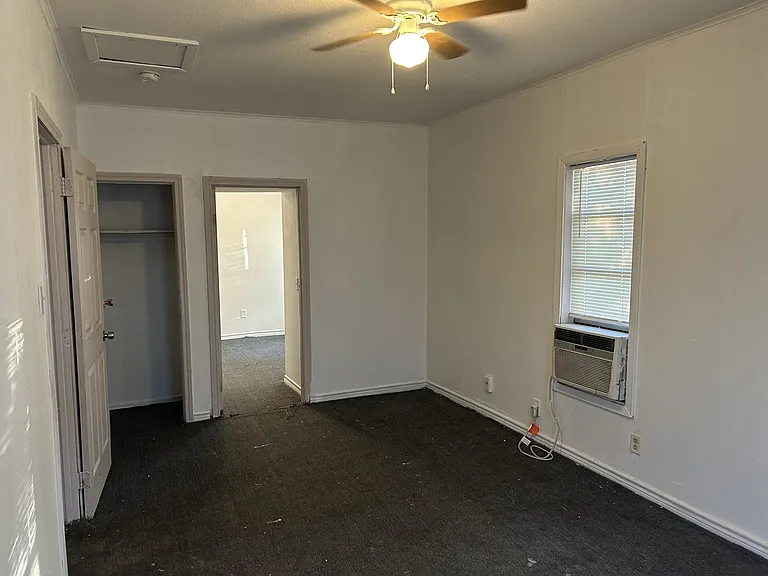 1303 Bell St — Photo 10