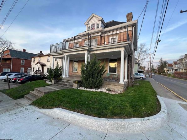 125/129 Park St, Morgantown, WV 26501