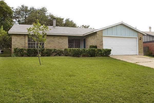3229 Oak Alley - Incredible Location!