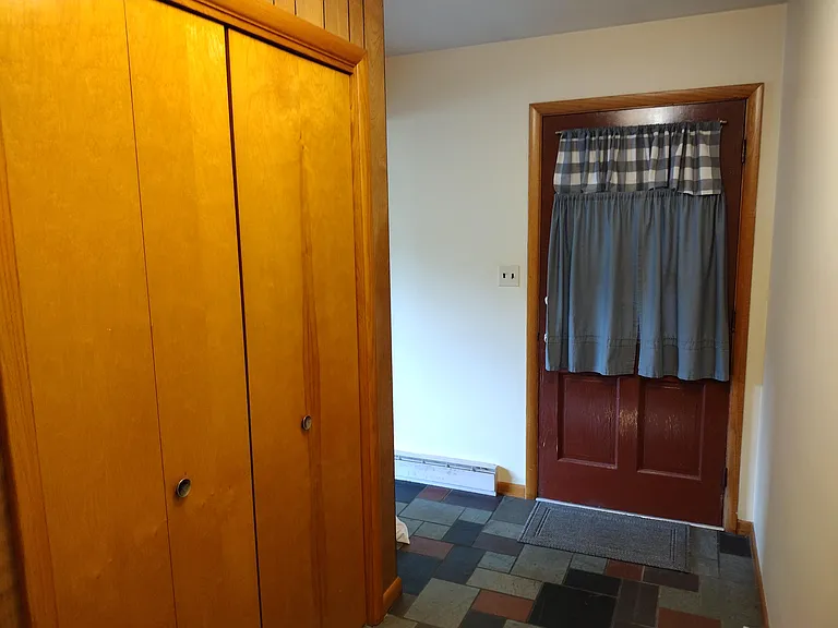 824 Arbor St — Photo 2
