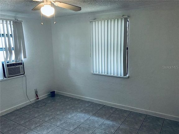 4th image of 1250 Byron Ave