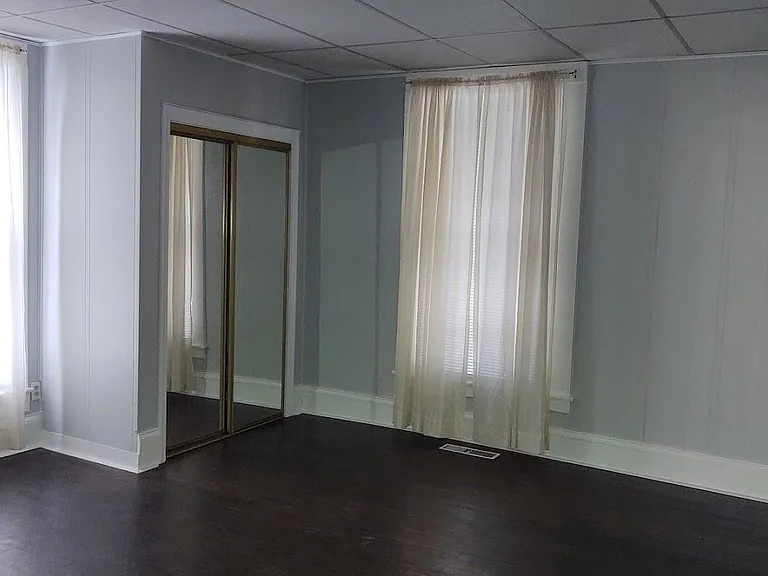 702 Park Ave — Photo 7