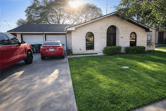 6506 Forest Grv — Photo 1