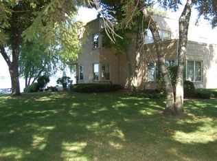 502 Lake Shore Dr, Beaver Dam, WI 53916