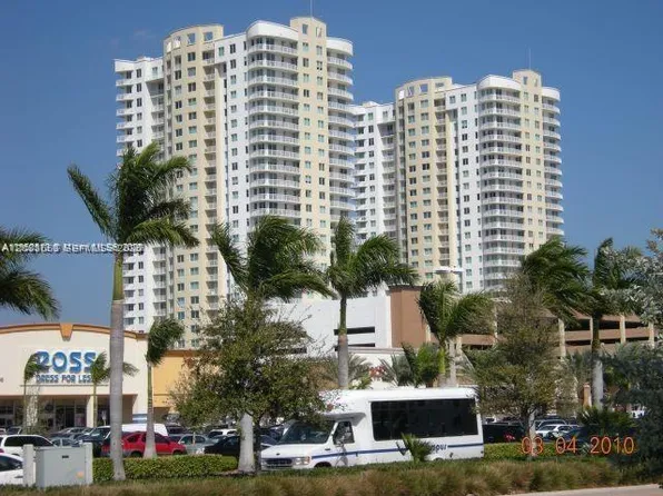 1745 E Hallandale Beach Blvd, Hallandale, FL