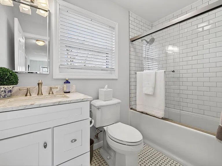 5 Woodland Dr — Photo 18