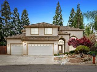 1567 E Granada Ave, Fresno, CA