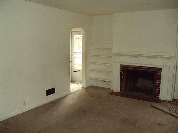 4th image of 5610 Massachusetts St