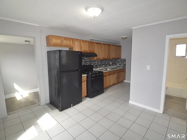 203 Main St #2 — Photo 5