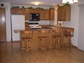 3rd image of 3633 Briarwood Ave
