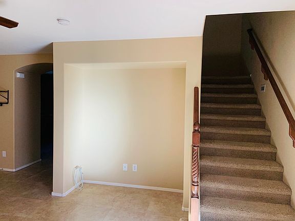 5th image of 2541 S Penrose Dr