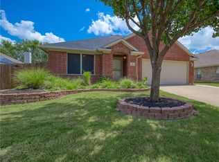 316 Millford Rd, Roanoke, TX 76262