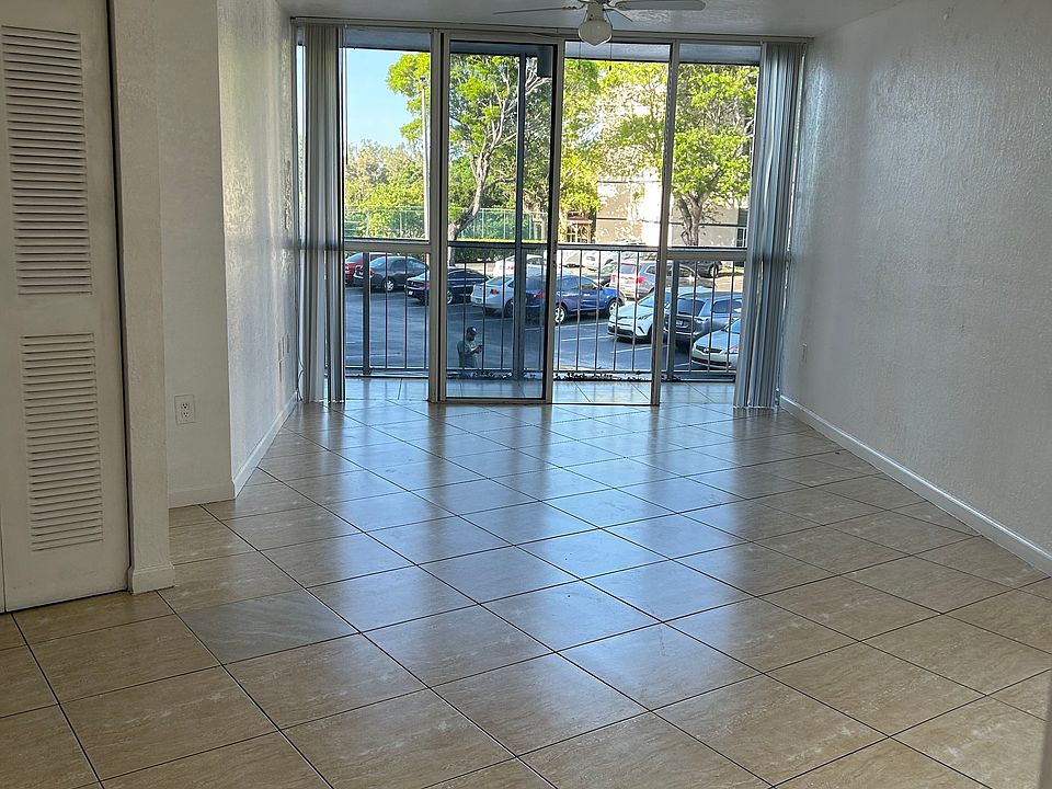 2nd image of 7125 NW 186th St APT B210