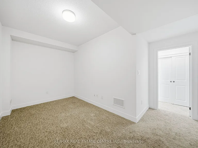 2273 Turnberry Rd #20 — Photo 31