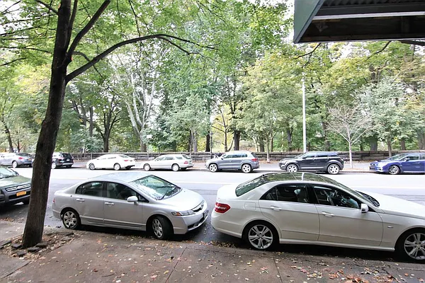 Rented by JK Dansar Corp | media 17