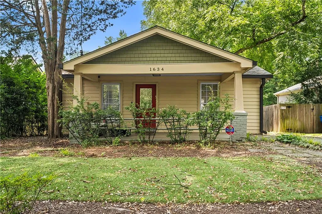 2 bed, 1.0 bath, 876 sqft, $2,500 — Photo 1