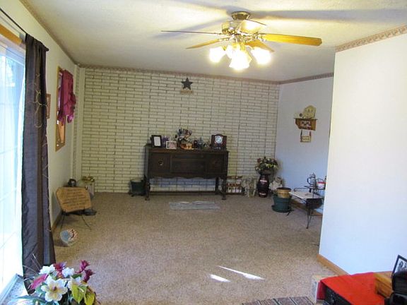 4th image of 4 Timberlane Ct