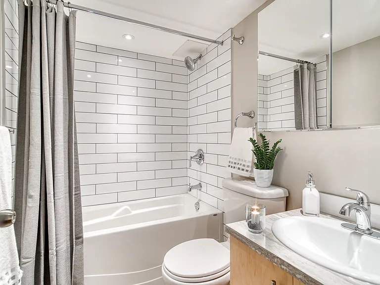 815 14th Ave SW — Photo 16