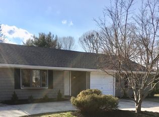 348 Boyle Rd, Selden, NY 11784