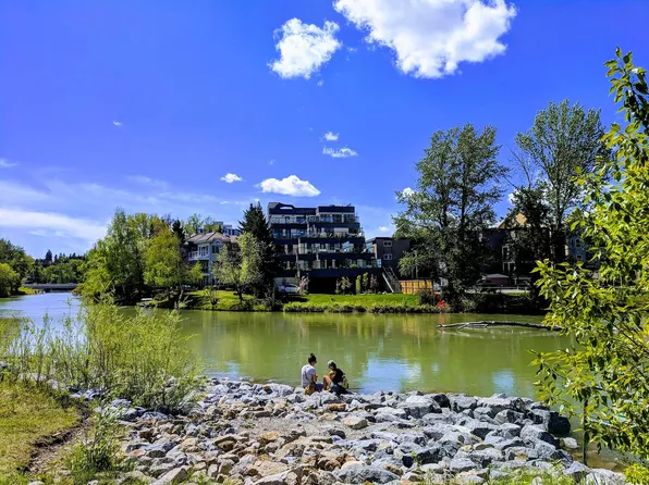 108 23rd Ave SW #201, Calgary, AB T2S 0J1