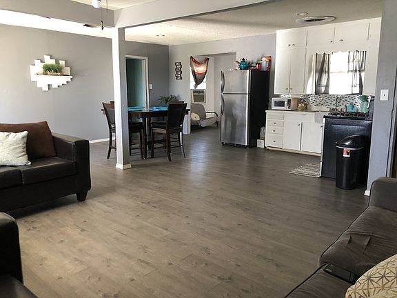 3rd image of 2202 S Betty Ave