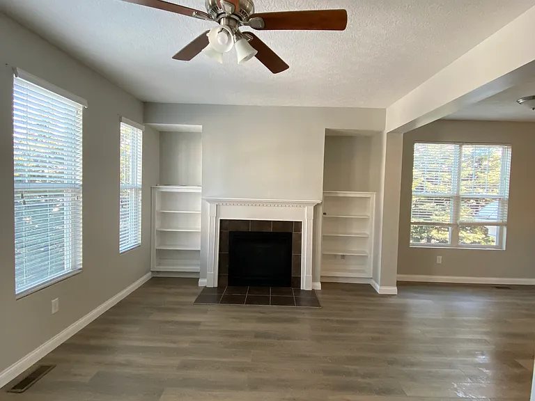 328 Lemery Dr — Photo 2