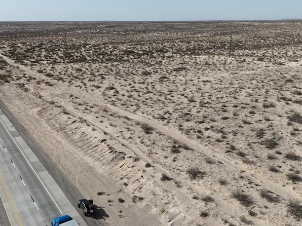 Pn W #318799-I-10, El Paso, TX 79928