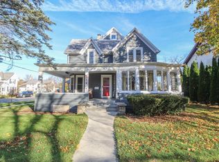 212 S 4th St W, Fort Atkinson, WI 53538