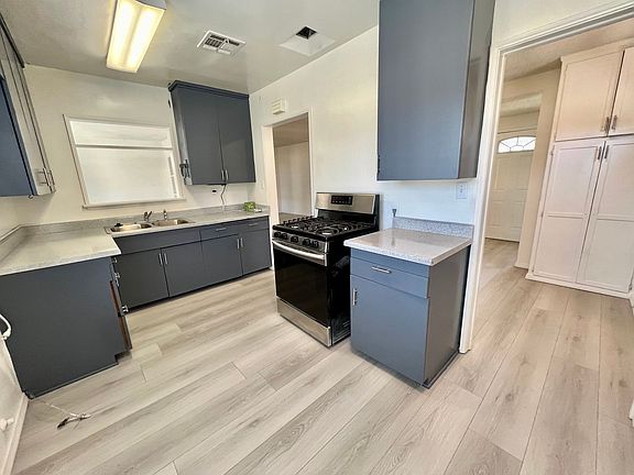 4th image of 10466 Mapledale St