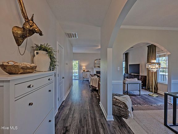 5th image of 1007 Meridian Drive
