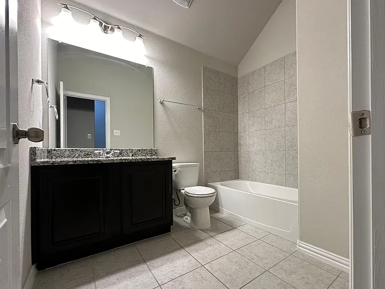 Spare Bathroom 1