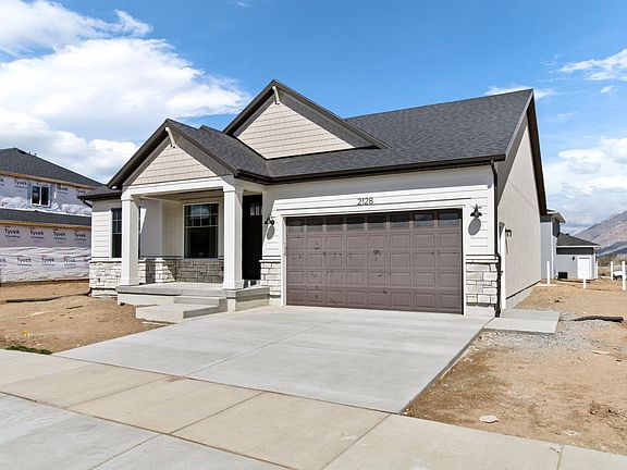 Finished home photos are representational images only. Chat with sales agent for details.
